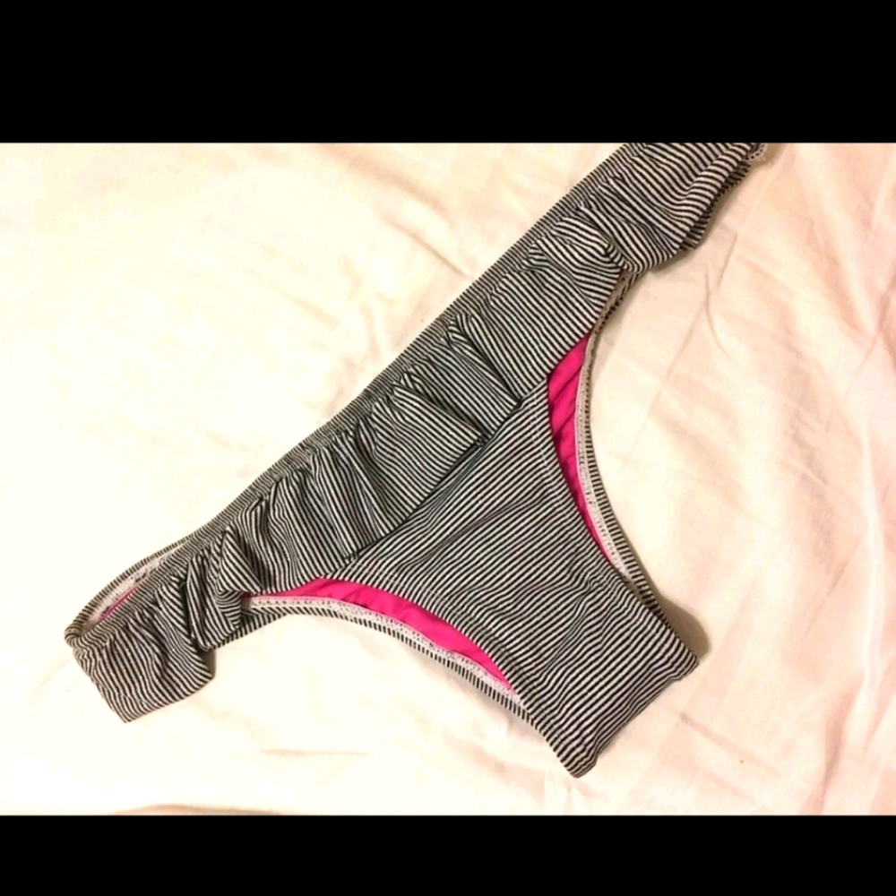 Brand new bikini bottoms